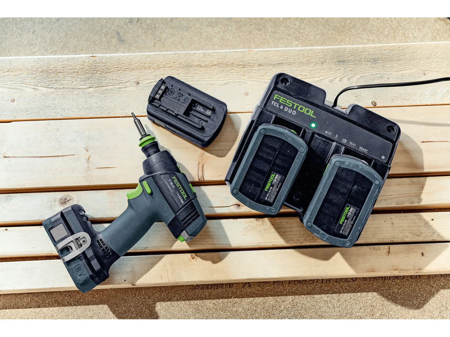 Schnellladegerät TCL 6 DUO